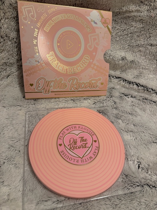 P.Louise Other - P.Louise 'Off The Record' Water-Activated Palette.